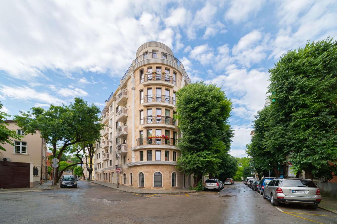 Luxury City Center Two Bedroom Apartment Close To Beach Varna Eksteriør bilde