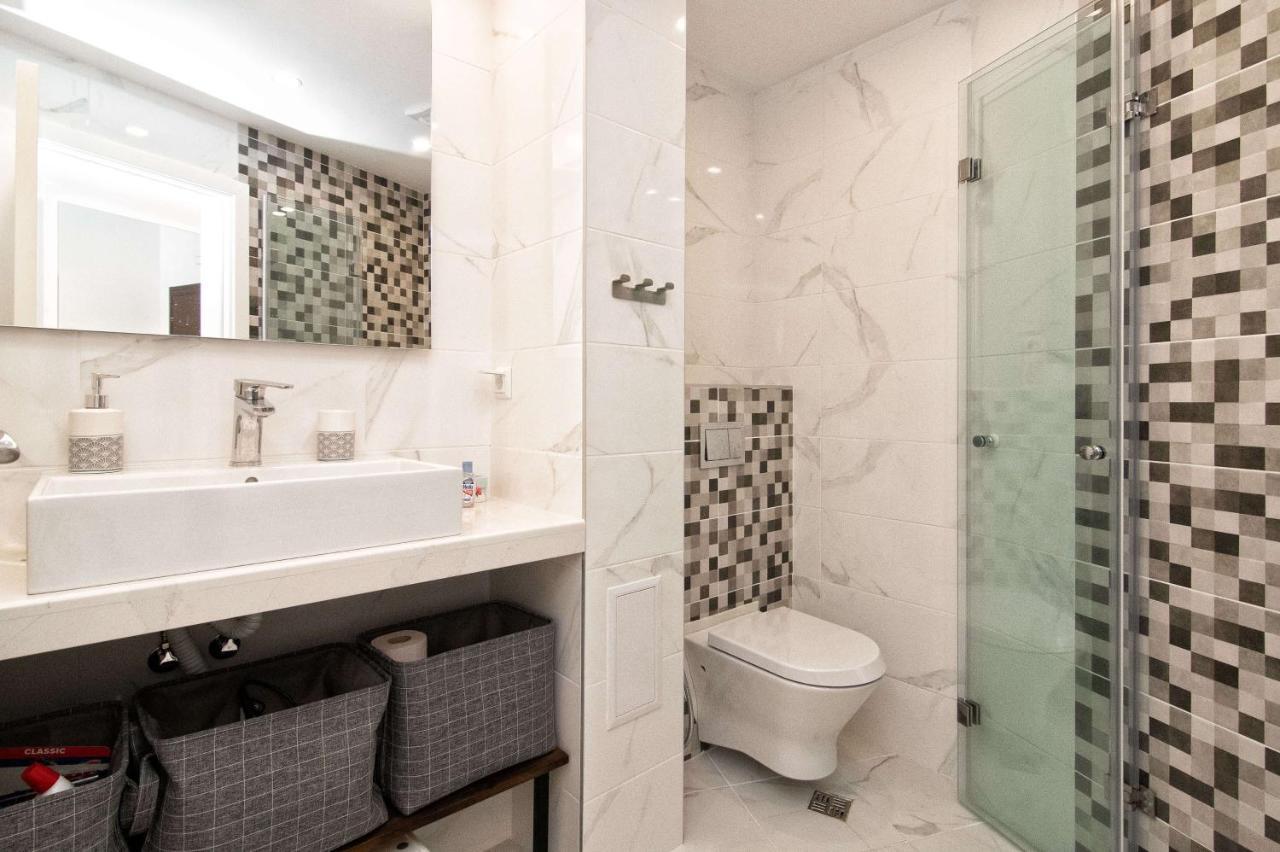 Luxury City Center Two Bedroom Apartment Close To Beach Varna Eksteriør bilde